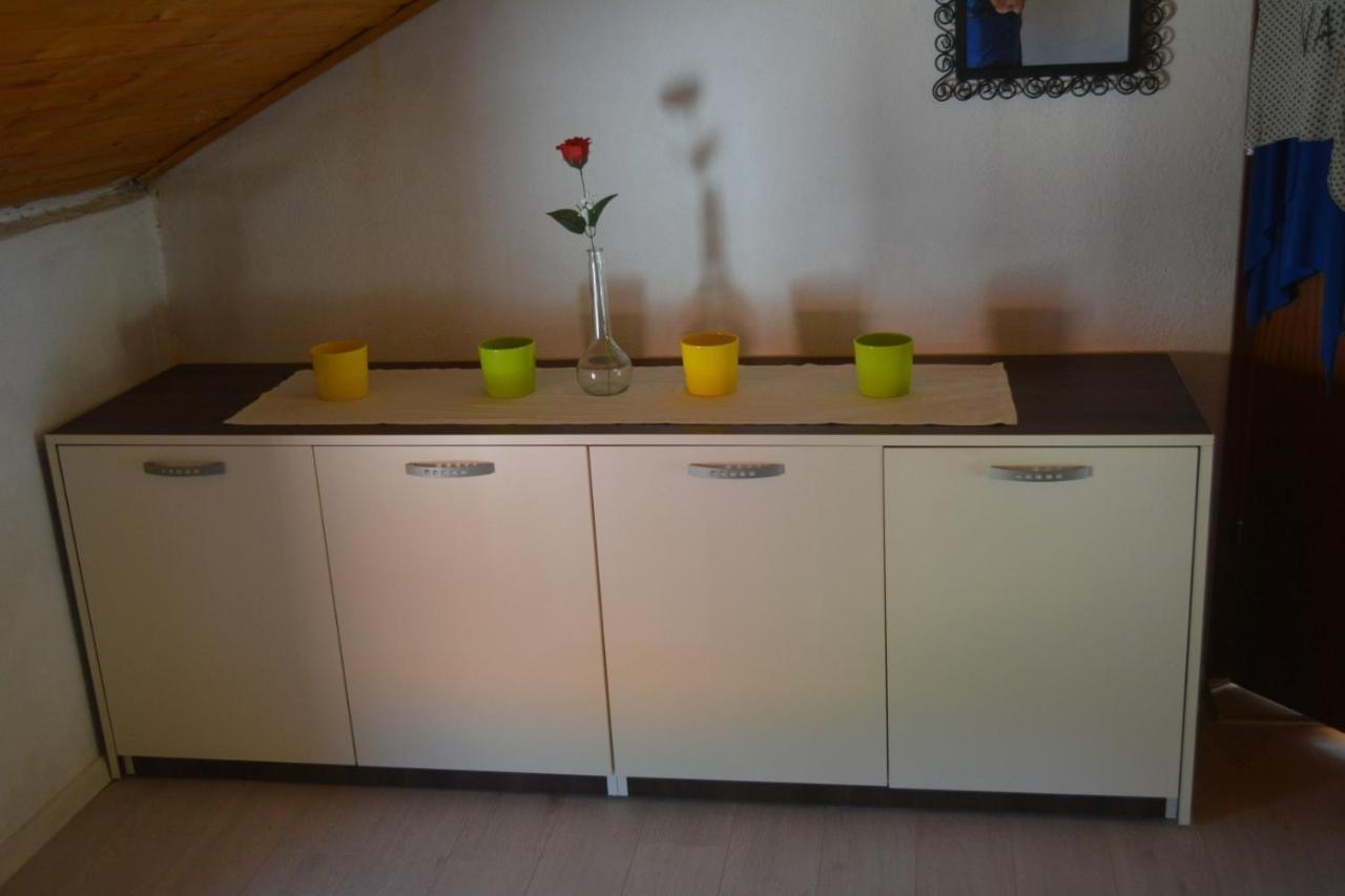 Apartman Bernardica Bol Exterior foto