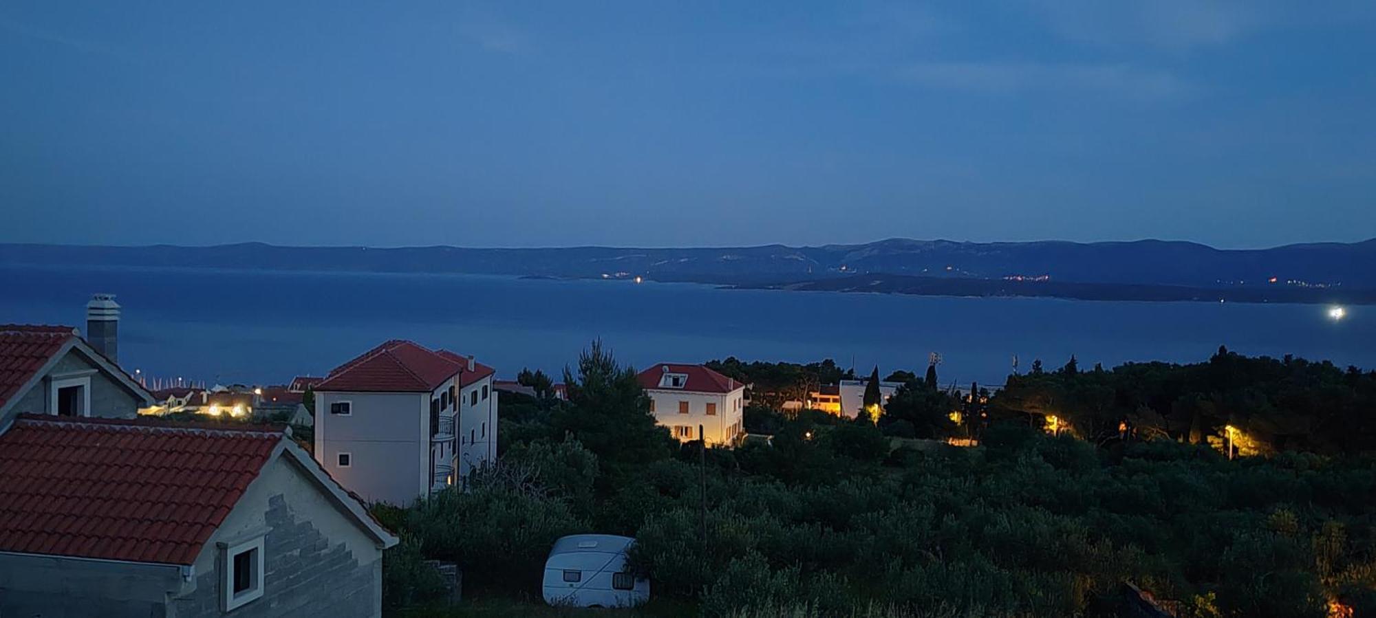 Apartman Bernardica Bol Exterior foto